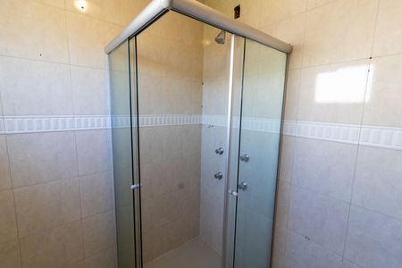 Casa à venda com 182m², 3 quartos e 3 vagasBanheiro da Suíte