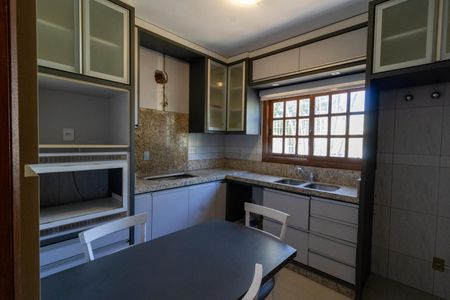 Casa à venda com 182m², 3 quartos e 3 vagasCozinha