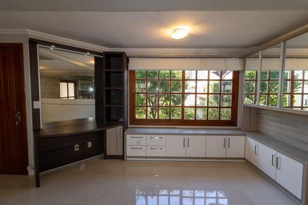 Casa à venda com 182m², 3 quartos e 3 vagasSala