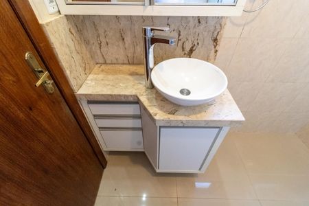 Casa à venda com 182m², 3 quartos e 3 vagasBanheiro da Suíte