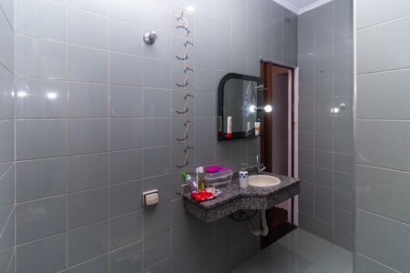 Casa à venda com 130m², 3 quartos e 2 vagas Casa à venda com 130m², 3 quartos e 2 vagasBanheiro 2