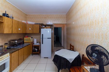 Casa à venda com 130m², 3 quartos e 2 vagas Casa à venda com 130m², 3 quartos e 2 vagasCozinha