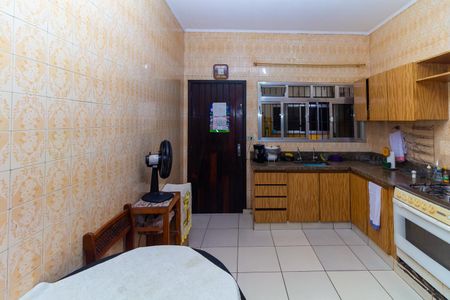 Casa à venda com 130m², 3 quartos e 2 vagas Casa à venda com 130m², 3 quartos e 2 vagasCozinha