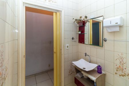 Casa à venda com 130m², 3 quartos e 2 vagas Casa à venda com 130m², 3 quartos e 2 vagasBanheiro 1