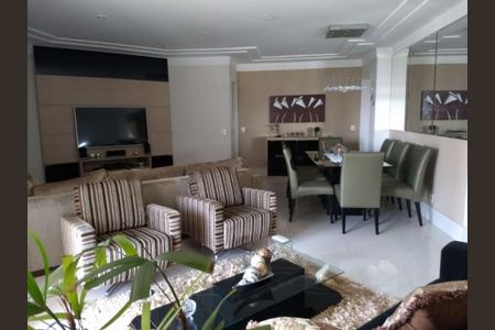 Apartamento à venda com 131m², 3 quartos e 3 vagas