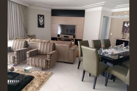 Apartamento à venda com 131m², 3 quartos e 3 vagas
