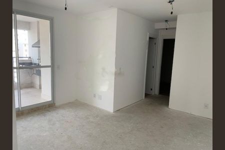 Apartamento à venda com 67m², 2 quartos e 1 vaga