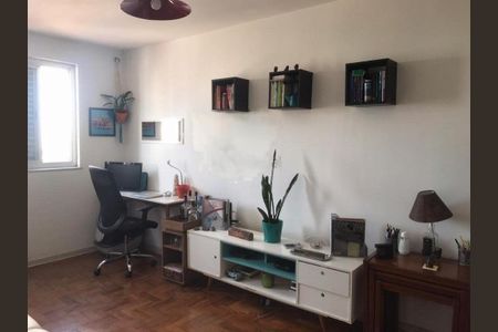 Apartamento à venda com 72m², 2 quartos e 1 vaga