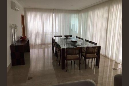 Apartamento à venda com 335m², 4 quartos e 5 vagas