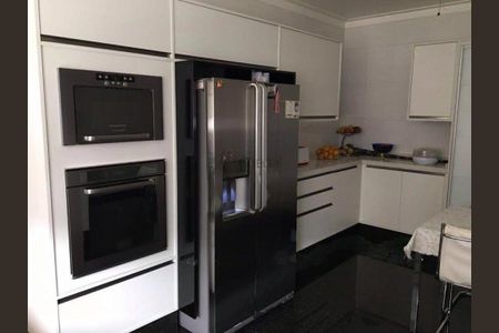 Apartamento à venda com 335m², 4 quartos e 5 vagas