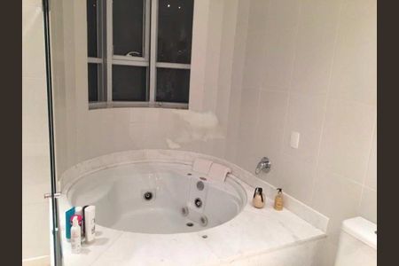 Apartamento à venda com 335m², 4 quartos e 5 vagas