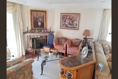 Apartamento à venda com 226m², 4 quartos e 4 vagas