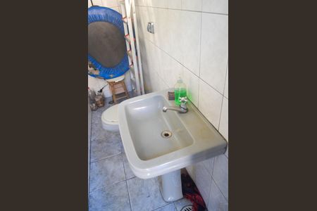 Casa à venda com 350m², 3 quartos e 5 vagasBanheiro da Área externa