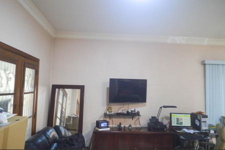 Casa à venda com 350m², 3 quartos e 5 vagasSala