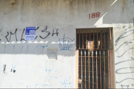 Casa à venda com 350m², 3 quartos e 5 vagasFachada e placa