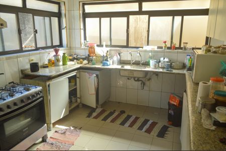 Casa à venda com 350m², 3 quartos e 5 vagasCozinha