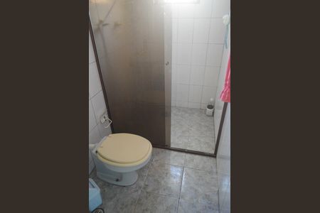 Casa à venda com 350m², 3 quartos e 5 vagasBanheiro da Suíte 2