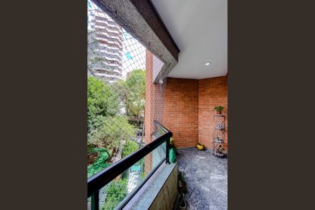 Apartamento à venda com 241m², 5 quartos e 4 vagasVaranda da Sala