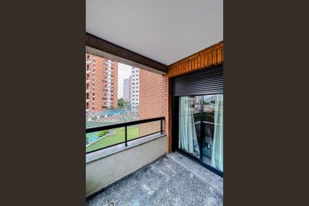 Apartamento à venda com 241m², 5 quartos e 4 vagasVaranda da Suíte 2