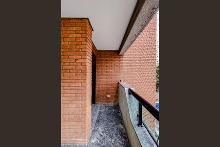 Apartamento à venda com 241m², 5 quartos e 4 vagasVaranda da Suíte 2