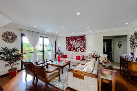 Apartamento à venda com 241m², 5 quartos e 4 vagasSala