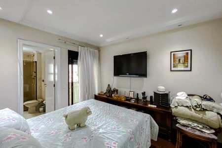 Apartamento à venda com 241m², 5 quartos e 4 vagasSuíte 2