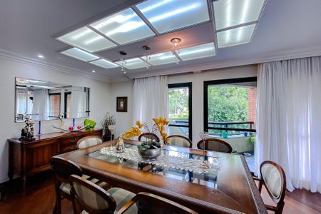 Apartamento à venda com 241m², 5 quartos e 4 vagasSala