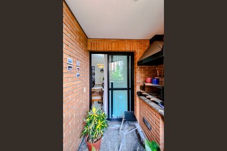 Apartamento à venda com 241m², 5 quartos e 4 vagasVaranda com Churrasqueira