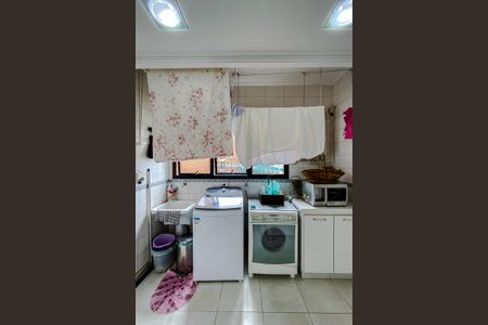 Apartamento à venda com 241m², 5 quartos e 4 vagasCozinha