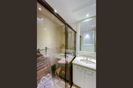 Apartamento à venda com 241m², 5 quartos e 4 vagasBanheiro da Suíte 1