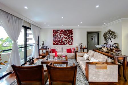 Apartamento à venda com 241m², 5 quartos e 4 vagasSala