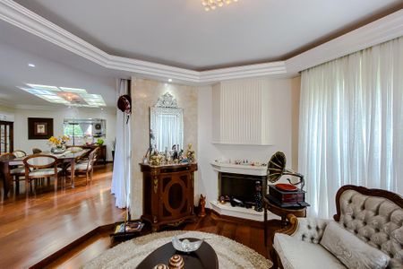 Apartamento à venda com 241m², 5 quartos e 4 vagasSala