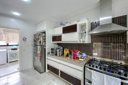 Apartamento à venda com 241m², 5 quartos e 4 vagasCozinha