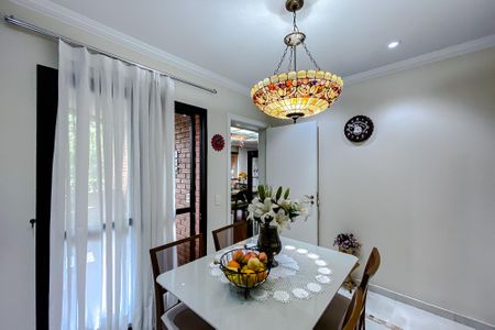 Apartamento à venda com 241m², 5 quartos e 4 vagasCopa