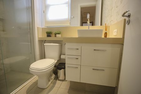 Apartamento à venda com 132m², 4 quartos e 2 vagas Apartamento à venda com 132m², 4 quartos e 2 vagasBanheiro