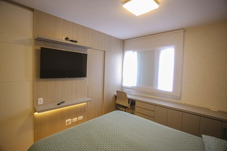 Apartamento à venda com 132m², 4 quartos e 2 vagas Apartamento à venda com 132m², 4 quartos e 2 vagasSuite