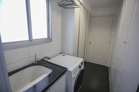 Apartamento à venda com 132m², 4 quartos e 2 vagas Apartamento à venda com 132m², 4 quartos e 2 vagasArea de serviço
