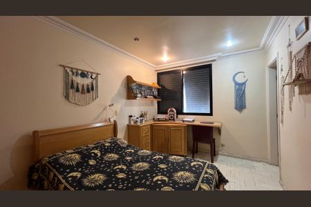 Apartamento à venda com 203m², 4 quartos e 4 vagas Apartamento à venda com 203m², 4 quartos e 4 vagasSuite 1