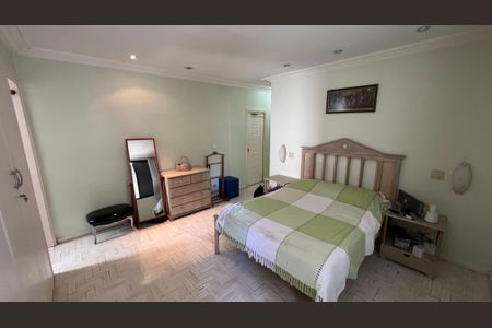 Apartamento à venda com 203m², 4 quartos e 4 vagas Apartamento à venda com 203m², 4 quartos e 4 vagasSuite 2