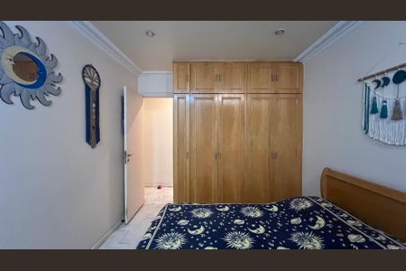 Apartamento à venda com 203m², 4 quartos e 4 vagas Apartamento à venda com 203m², 4 quartos e 4 vagasSuite 1