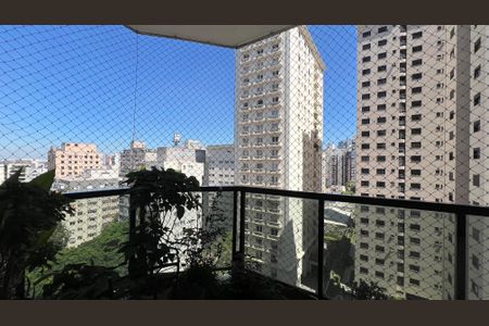 Apartamento à venda com 203m², 4 quartos e 4 vagas Apartamento à venda com 203m², 4 quartos e 4 vagasVaranda da Sala