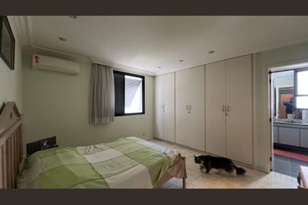 Apartamento à venda com 203m², 4 quartos e 4 vagas Apartamento à venda com 203m², 4 quartos e 4 vagasSuite 2