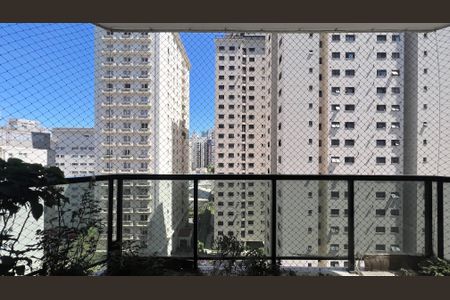 Apartamento à venda com 203m², 4 quartos e 4 vagas Apartamento à venda com 203m², 4 quartos e 4 vagasVaranda da Sala