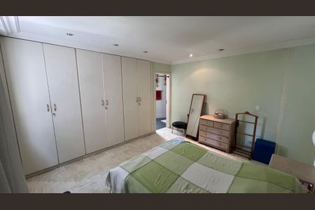 Apartamento à venda com 203m², 4 quartos e 4 vagas Apartamento à venda com 203m², 4 quartos e 4 vagasSuite 2