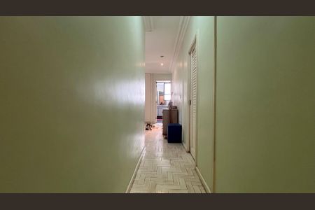 Apartamento à venda com 203m², 4 quartos e 4 vagas Apartamento à venda com 203m², 4 quartos e 4 vagasSuite 2