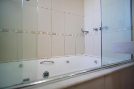 Apartamento à venda com 120m², 3 quartos e 2 vagasBanheiro da Suíte - Banheira