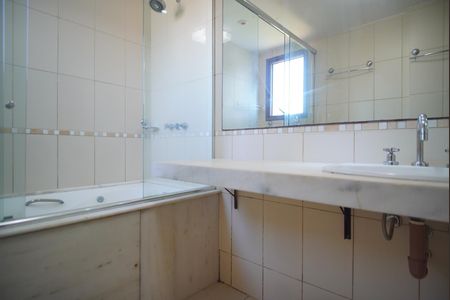 Apartamento à venda com 120m², 3 quartos e 2 vagasBanheiro da Suíte