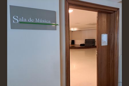 Apartamento à venda com 120m², 3 quartos e 2 vagas Apartamento à venda com 120m², 3 quartos e 2 vagasÁrea Comum - Sala de Música
