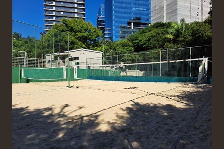 Apartamento à venda com 120m², 3 quartos e 2 vagas Apartamento à venda com 120m², 3 quartos e 2 vagasÁrea Comum - Quadra Beach Tennis