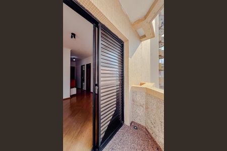 Apartamento à venda com 240m², 4 quartos e 4 vagasVaranda da Suíte